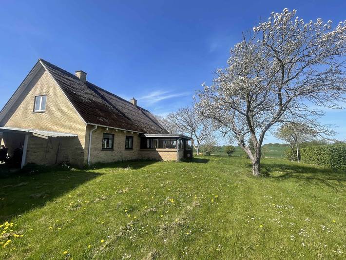 Villa für 6 Personen, mit Seeblick und Ausblick sowie Garten auf Seeland
