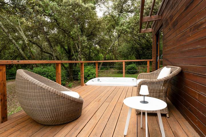 Location de vacances pour 2 personnes, avec jardin ainsi que sauna et jacuzzi à Arpaillargues-et-Aureillac - 3