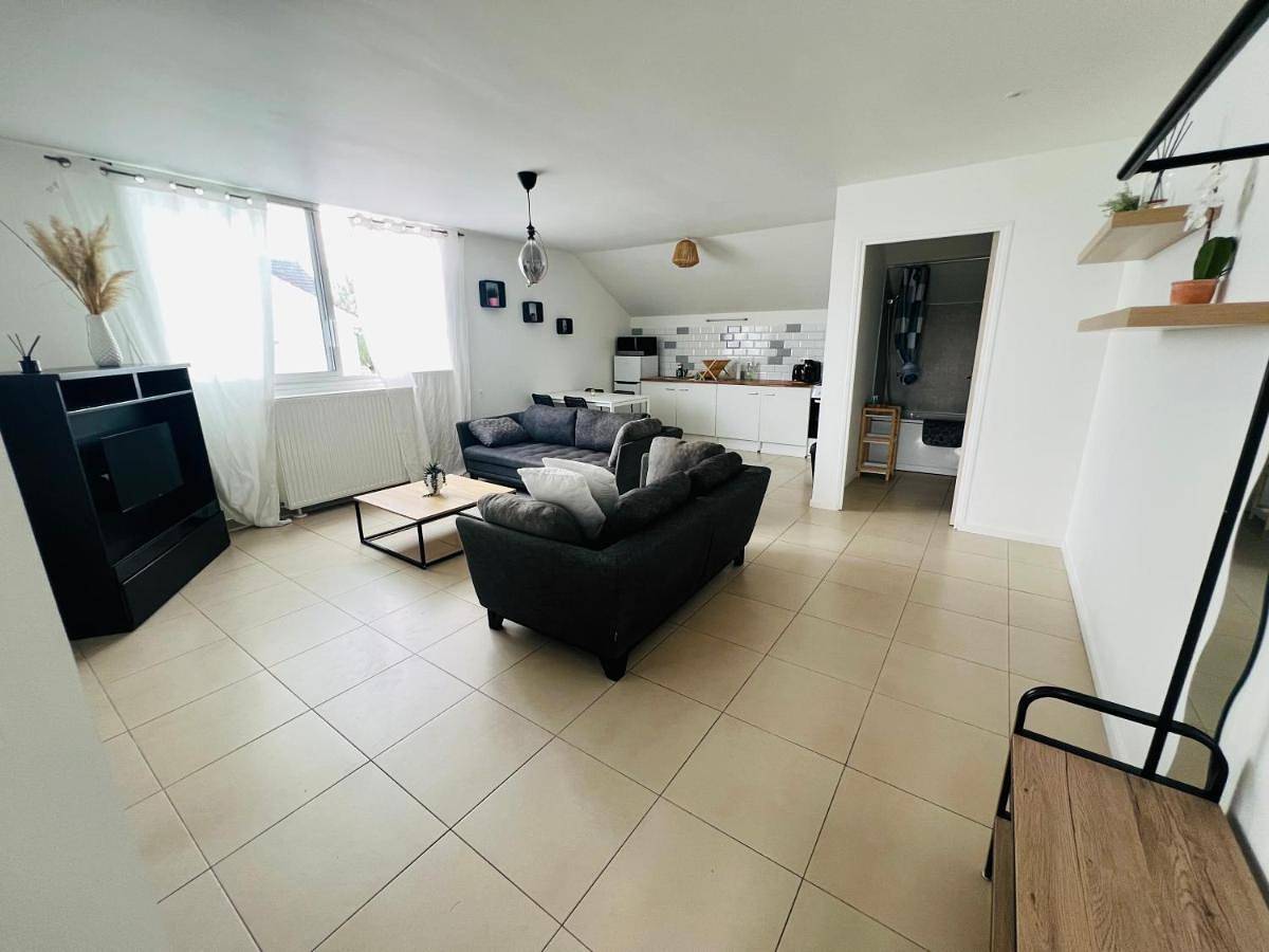 Appartement entier, One-Bedroom Apartment in Chanteloup-en-Brie, Seine-et-Marne