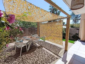 Gîte pour 4 personnes, avec terrasse dans Base Nature François Léotard