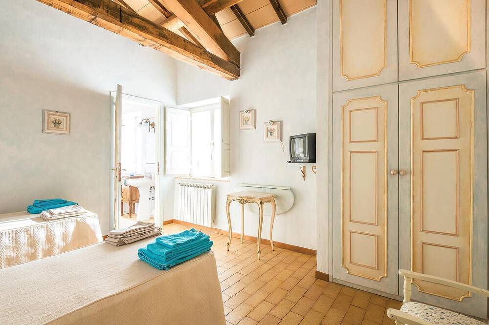 Gorgeous home in Monteleone Sabino Ri in Monteleone Sabino, Terminillo