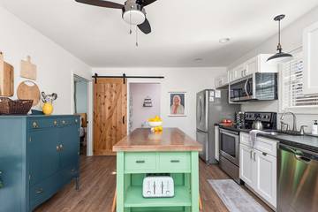 Bed And Breakfast for 3 Guests in Nashville, Tennessee, Picture 1