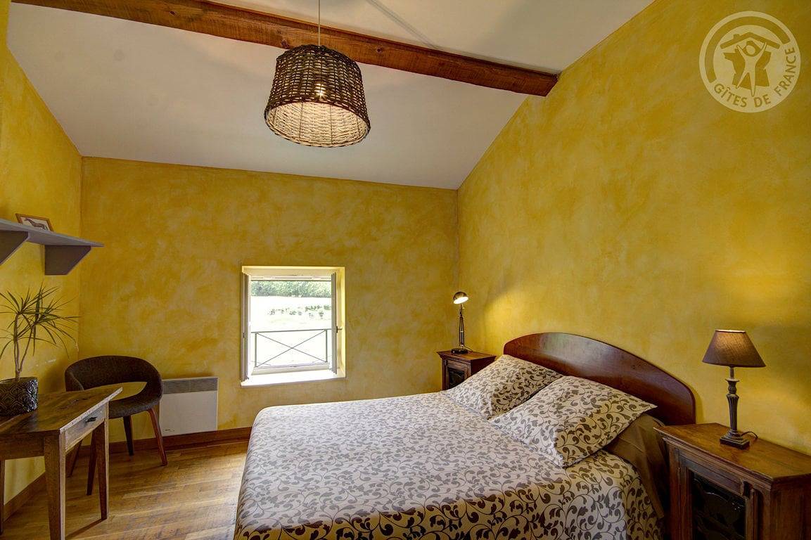 Chambres d'hôtes Ondine et Igor - Chambre Ondine in Saint-Marcellin-en-Forez, Montbrison