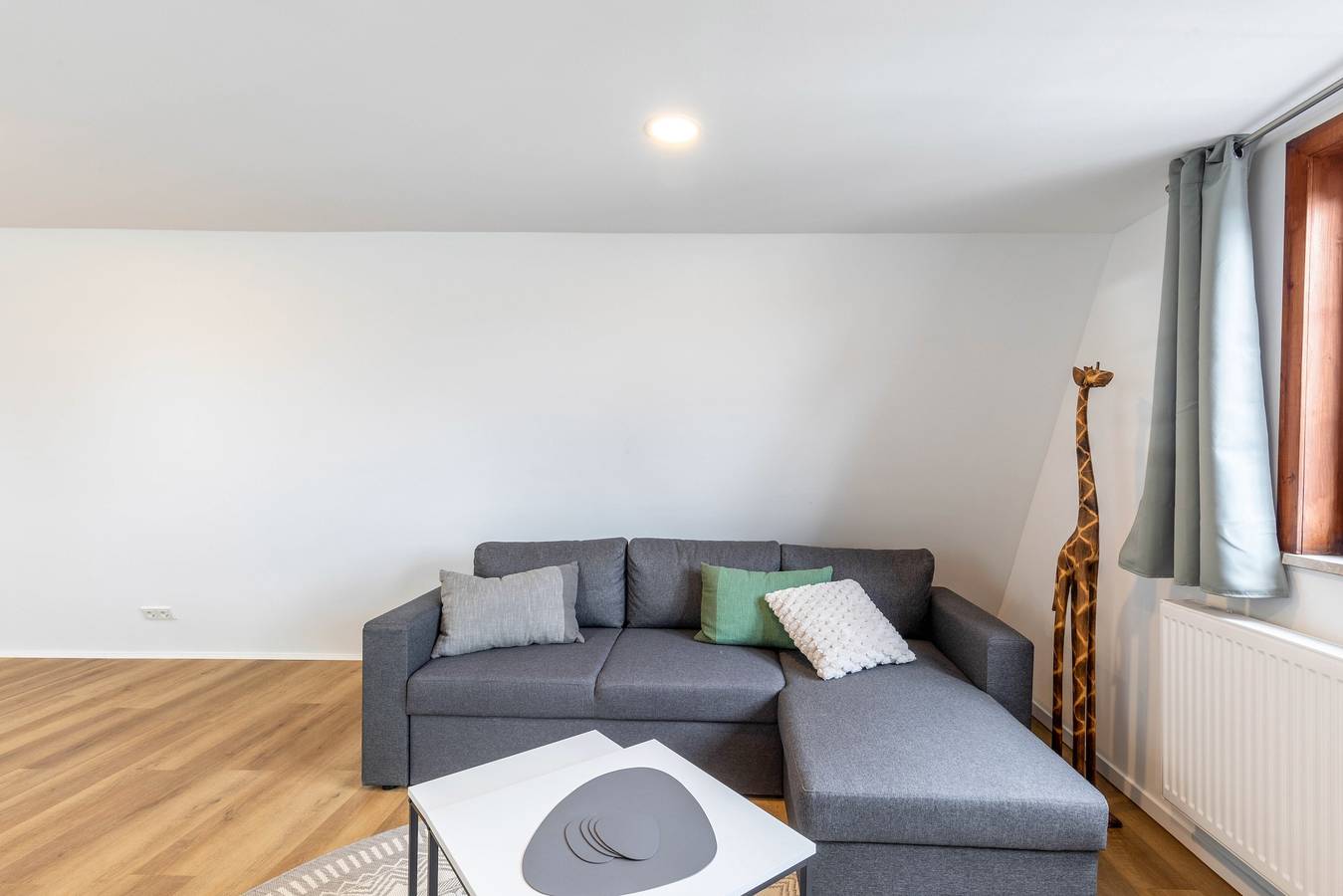 Ganze Wohnung, Apartment 'Werner-Senger-Haus Oben' mit gemeinsamer Terrasse und Wlan in Limburg, Landkreis Limburg-Weilburg
