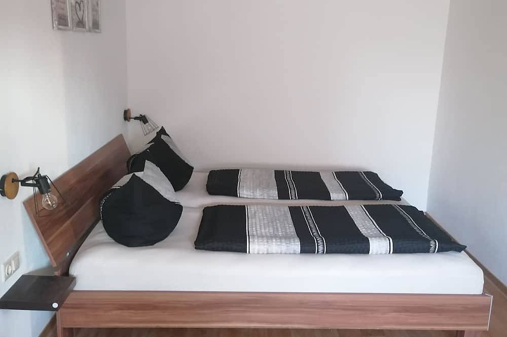Ganze Wohnung, Doppelzimmer bei Ferienwohnung Kilian in Weberstedt, Hainich