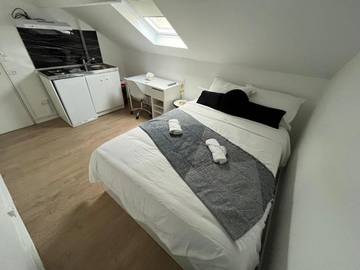 Maison d’hôte pour 2 personnes, avec vue à Limay (homonymie)