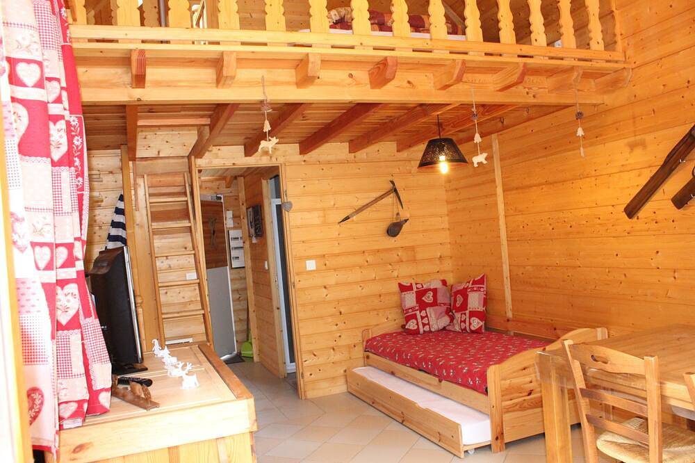 Mignon petit Chalet, 300 mètres centre du village in Cauterets, Parc national des Pyrénées