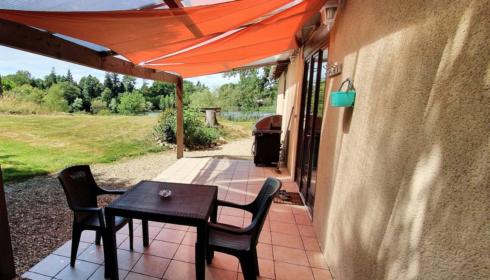 Vakantiehuis voor 5 personen met tuin in Montrollet, Charente