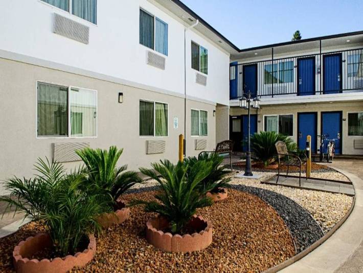 Ganze Wohnung, 1 Queensize-Bett | Nichtraucherzimmer in Modesto, Stanislaus County