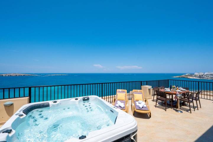 Gîte pour 4 personnes, avec terrasse ainsi que vue et piscine dans St. Paul's Bay - 3