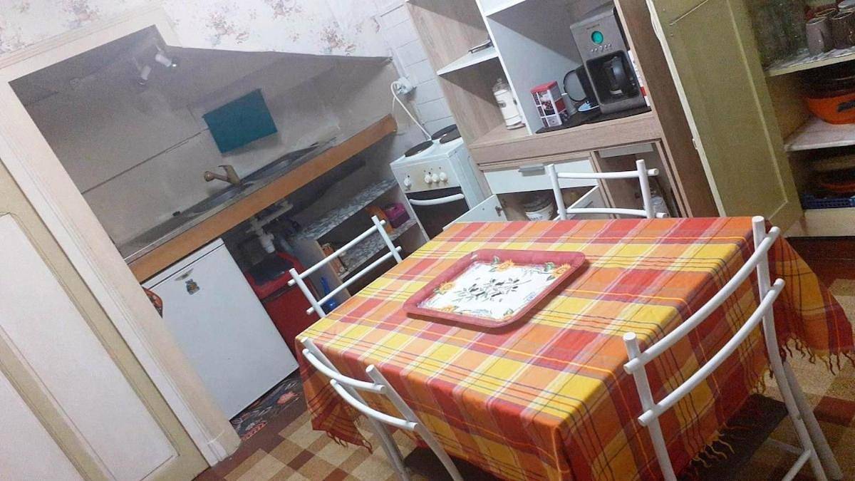 Le confort sans chichis, un cocon pour 1 à 6 voyageurs in Lapeyrouse, Puy-de-Dôme