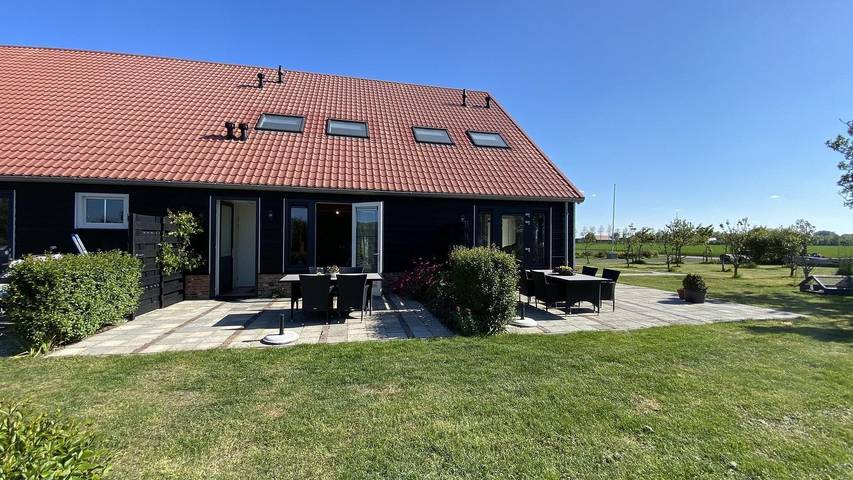 Ferienhaus für 6 Personen, mit Terrasse und Balkon/Terrasse in Vrouwenpolder