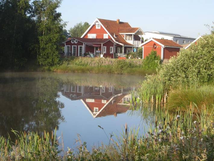 Ferienhaus für 2 Personen, mit Terrasse und Garten sowie Sauna und Seeblick in Tostedt