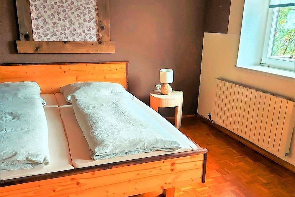 Ganze Wohnung, Haus Jakalar - Appartement/Fewo, Dusche und Bad, Wc, 4 oder mehr in Vils, Außerfern
