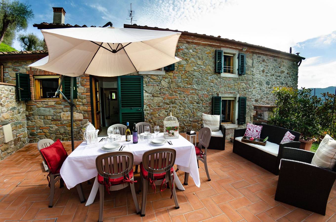 Bauernhaus für 4 Personen mit Terrasse in Lucca, Lucca Provinz