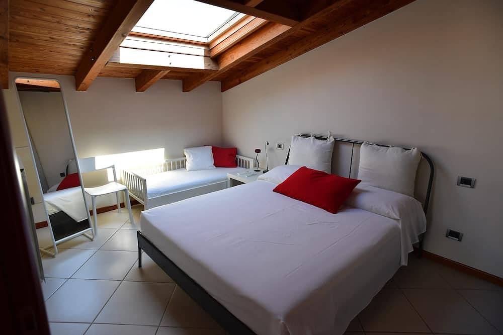 Entire apartment, Gulf of Loano by the sea Parking space in Loano, Riviera di Ponente