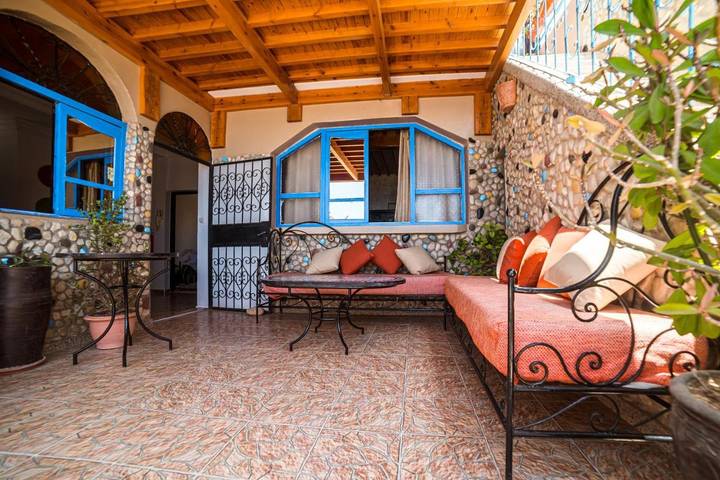 Gîte pour 4 personnes, avec terrasse dans Tamraght Ouzdar - 3