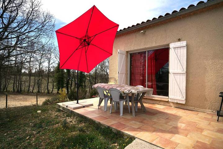 Appartement de vacances pour 5 personnes, avec vue et jardin