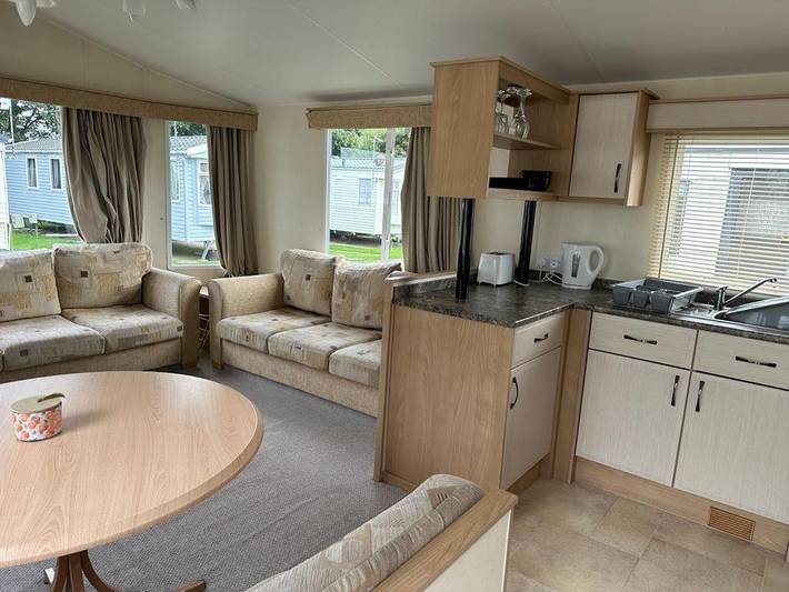 Camping for 8 people, with garden and pool in Towyn