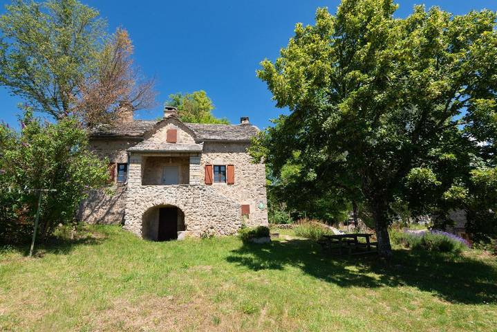 Gîte pour 5 personnes, avec Balcon et Terrasse ainsi que Jardin et Vue