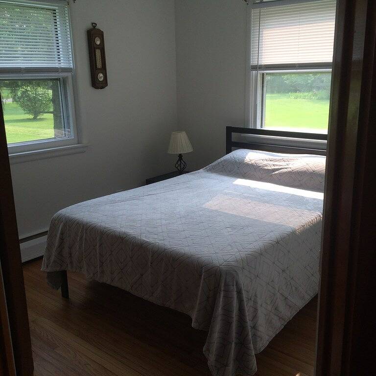 Kürzlich aktualisierte Ranch im Dorf Clifton Springs, Ny in Ontario County