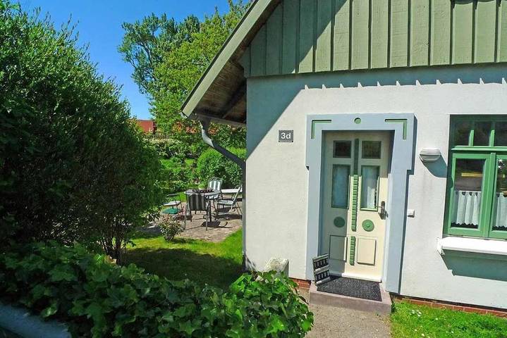 Ferienhaus für 2 Personen, mit Terrasse und Garten in Wustrow - 4