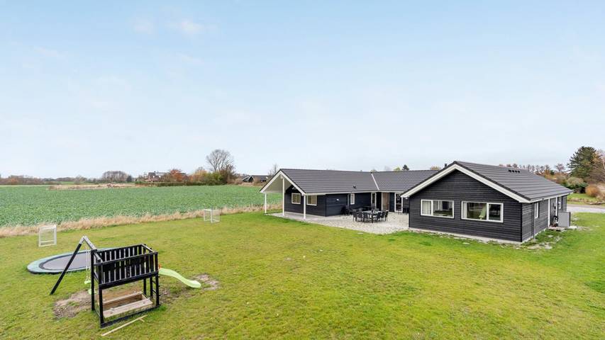 Ferienhaus für 20 Personen, mit Sauna auf Møn