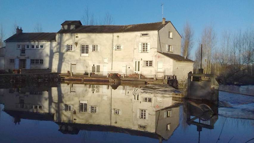 Chambre d’hôte pour 2 personnes, avec Terrasse ainsi que Jardin et Vue à Artannes-sur-Thouet