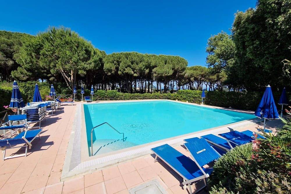 Geheel appartement, Appartement 'Rex Lo Scoglietto - Bilocale 15' met Gemeenschappelijk Zwembad, Wi-Fi en Airconditioning in Punta Ala, Maremma