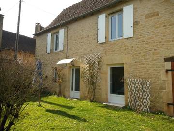 Gîte pour 2 personnes, avec jardin et vue à Montignac