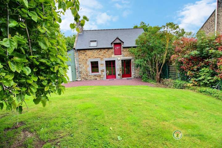 Gîte pour 4 personnes, avec jardin à Pleudihen-sur-Rance - 2