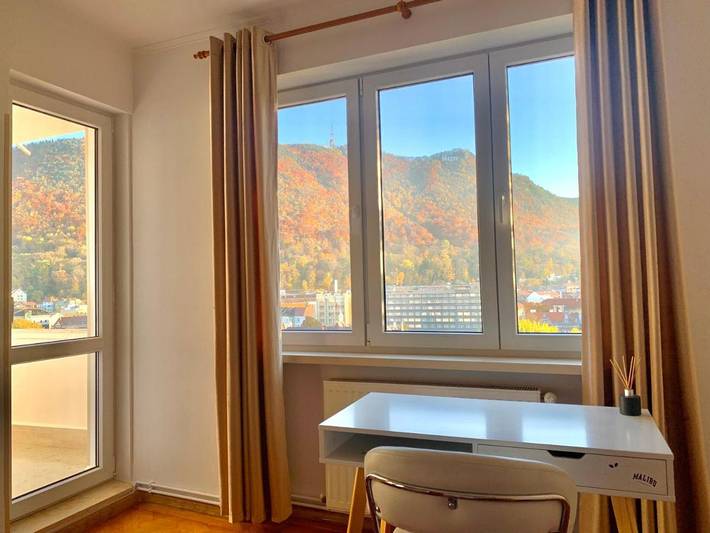 Gîte pour 8 personnes, avec terrasse et vue dans Poiana Brasov - Brasov - 2