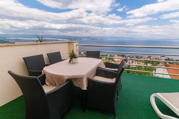 Vakantiewoning voor 6 Personen in Lovran, Primorje-Gorski Kotar, Afbeelding 1