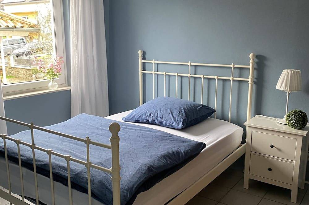 Ganze Wohnung, Ferienwohnung Ebersburg in Poppenhausen, Rhön-Hessen