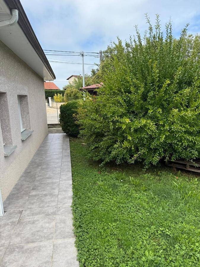 Gîte pour 4 personnes, avec terrasse dans Charnècles - 3