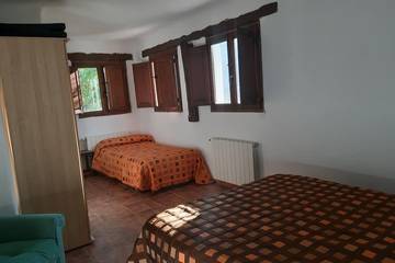 Casa Rural para 12 Personas en Yeste, Los Calares del Mundo y de la Sima, Foto 2