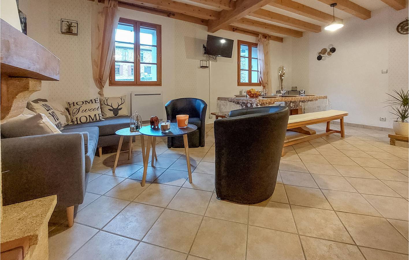 Parking, aspirateur, congélateur - Appartement spacieux à louer in Saint-Vert, Parc Naturel Régional Livradois-Forez