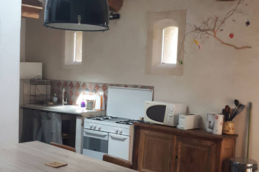 Appartement entier, Petite maison d'artiste in Saint-Étienne-les-Orgues, Région de Forcalquier