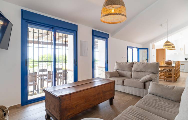 Encantador apartamento de 2 dormitorios con piscina, WiFi y parking en Árchez in Canillas de Albaida, Provincia de Málaga