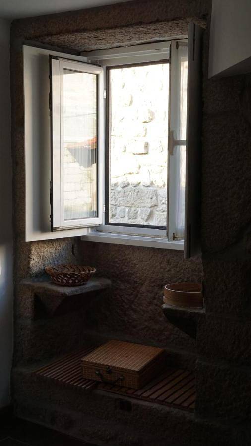 Location de vacances pour 18 personnes, avec vue ainsi que piscine et jardin à Oliveira de Frades - 2