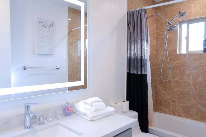 Apartamento de vacaciones para 8 personas, con jardín - 1
