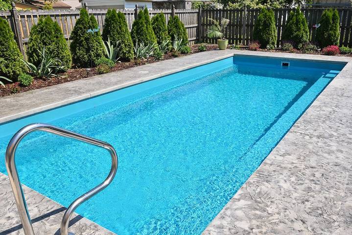 Vacation rental for 12 people, with hot tub and yard in Cape Charles