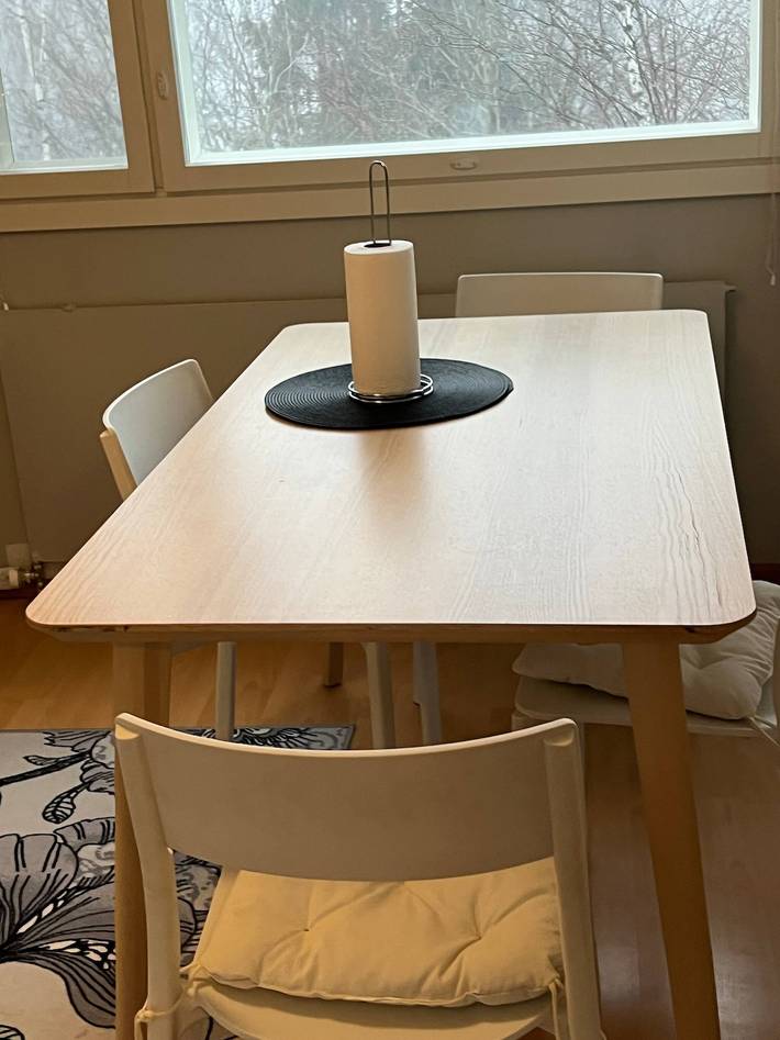 Ganze Wohnung, Wohnung mit 2 Schlafzimmern am Bahnhof in Uusimaa