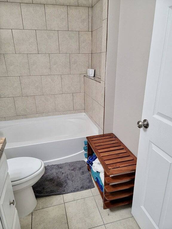 Beach Vibes *King & Queens Beds Free Wifi in Palatka, Putnam County (FL)