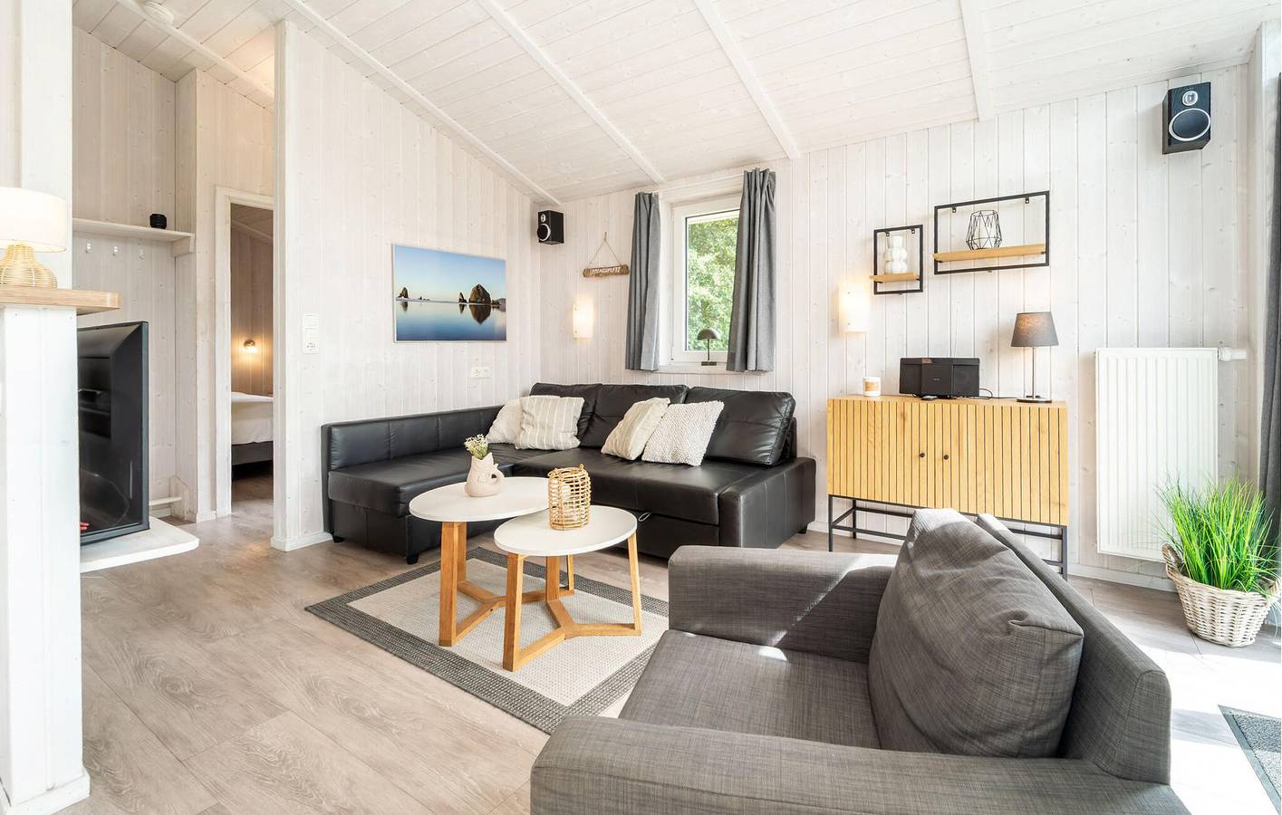 Beachy Bliss: 100m zum Sand mit TV und Parkplatz in Friedrichskoog-Spitze, Friedrichskoog