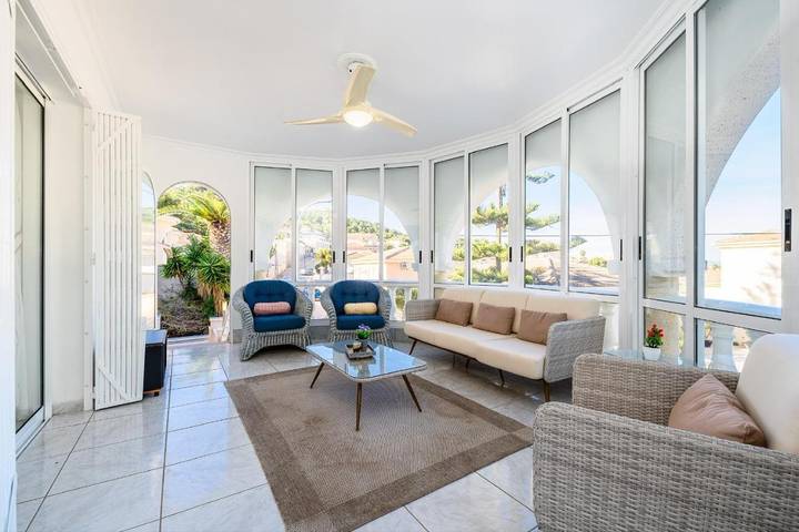 Casa rural para 8 personas, con piscina y jardín, Se admiten mascotas en San Miguel de Salinas - 2