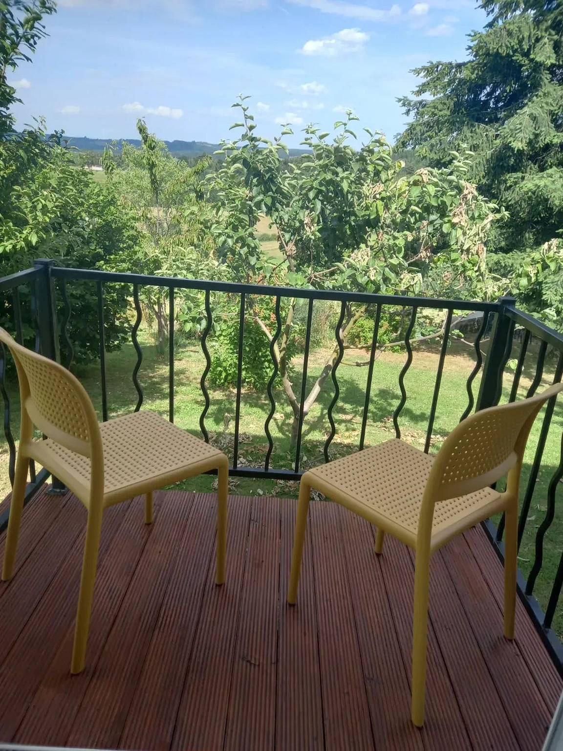 Chalet accueillant à Égliseneuve-des-Liards avec jardin in Égliseneuve-des-Liards, Parc Naturel Régional Livradois-Forez