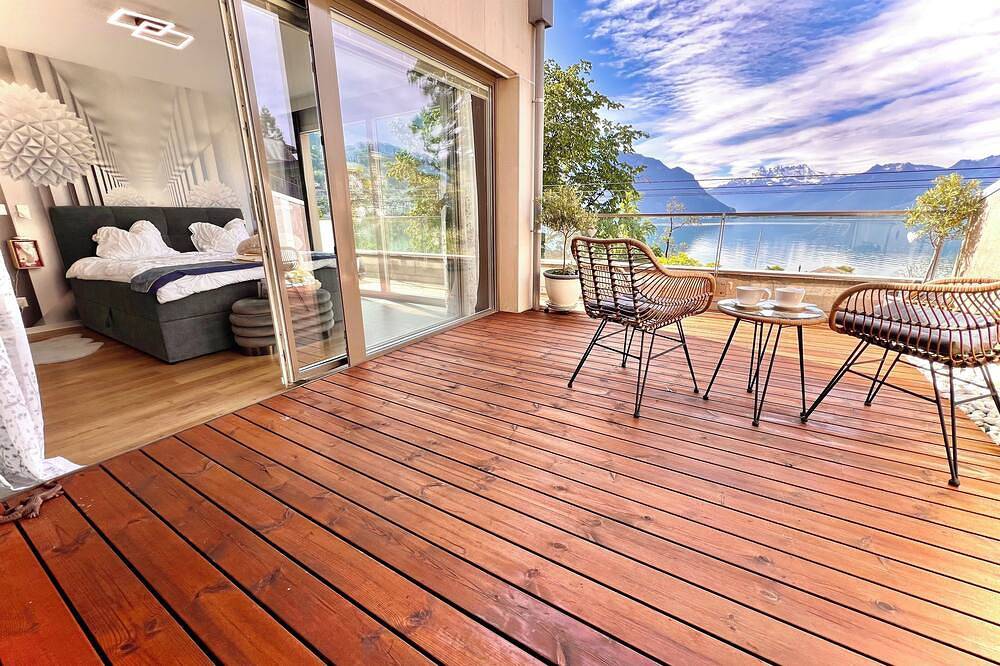 Ganze Wohnung, Ideal Lakeside Retreat: 2-bedroom Spa ap. With Lake View, Centre, Sleeps 1-4 in Montreux, Genfer See