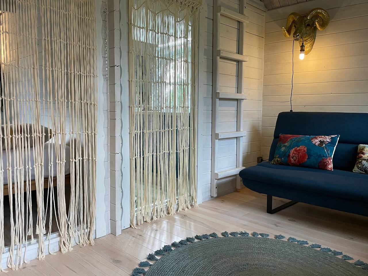 Chalet « Sans Souci » avec terrasse privée, Wifi et climatisation in Ahun, Région de Guéret