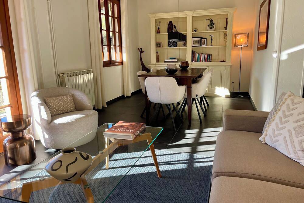 Genießen Sie die Natur in aller Privatsphäre mit Pool. Schöne Aussicht auf Weinberge und Meer. in Camporosso, Ligurische Alpen